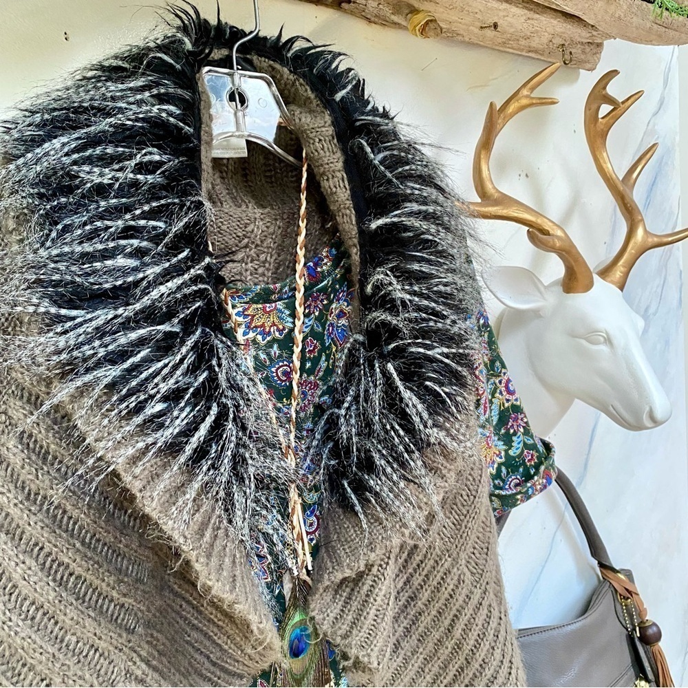 Alpaca vegan mink fur collar boho vest w cottage cabin longer cable knit vibe - Picture 1 of 11